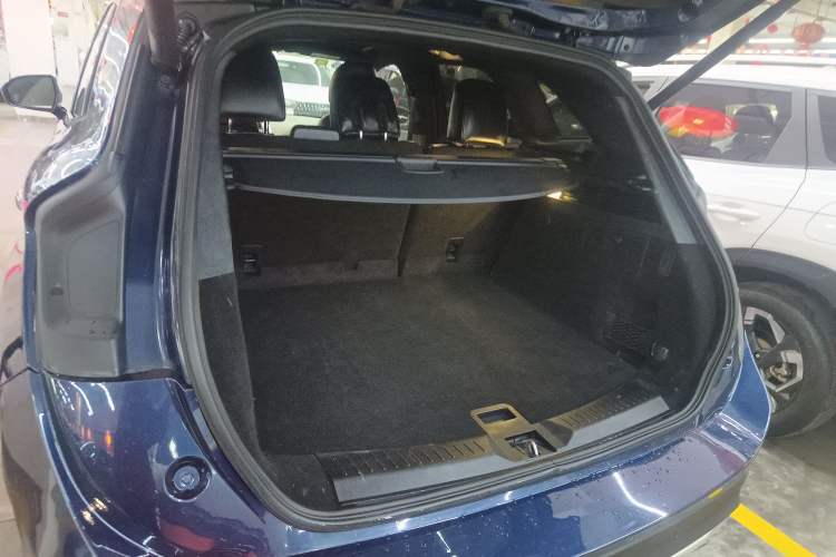 Used Lincoln MKC 2017 2.0T Two-Wheel Drive Deluxe Edition
