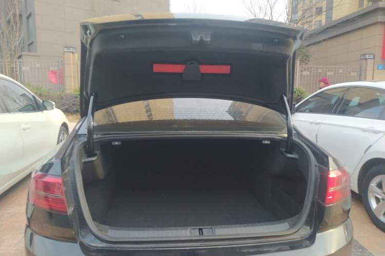 Used Volkswagen Magotan 2018 330TSI DSG Luxury Model