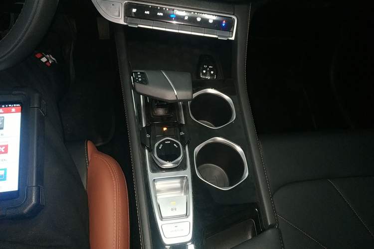 Used Changan Eado 2024 PLUS Blue Whale NE 1.4T GDI DCT High-Energy Edition
