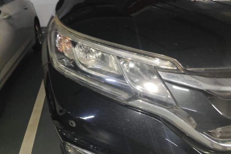 Used Honda CR-V 2016 2.0L two-wheel drive Urban Edition
