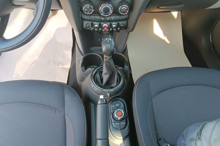 Used  MINI 2014 1.5T COOPER Fun
