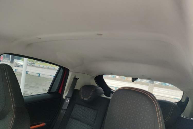 Used Geely Auto Vision X1 2017 1.3L Automatic Fun Edition
