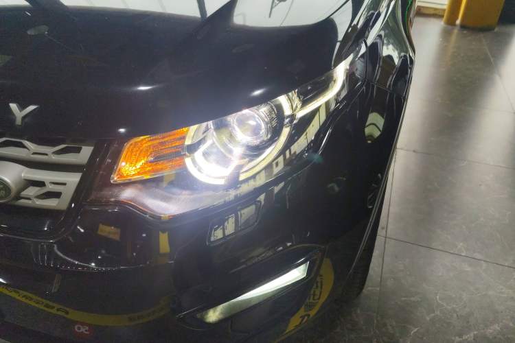 Used Land Rover Discovery Sport 2019 240 PS PURE Edition China VI Standard