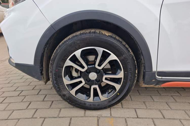 Used Geely Auto Vision X3 2017 1.5L Automatic Prestige Model
