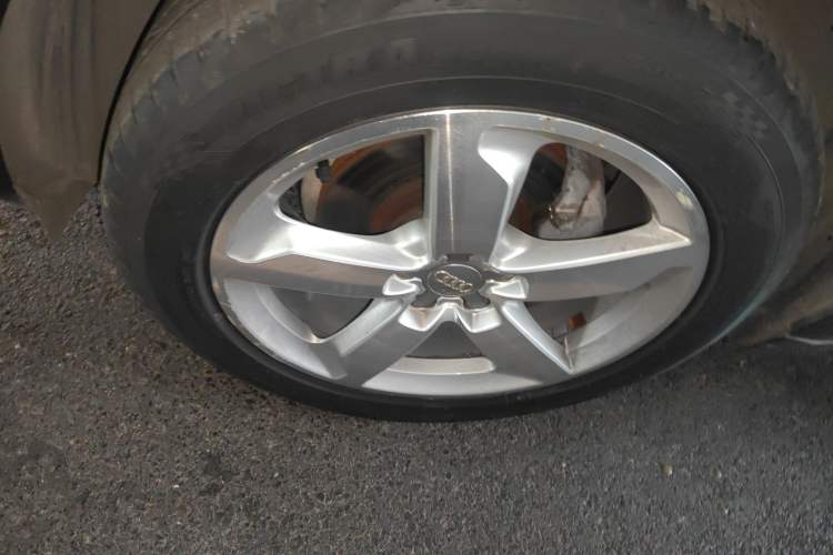 Used Audi Q5 2017 Plus 40 TFSI Ambition Model
