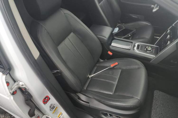 Used Land Rover Discovery Sport 2017 2.0T SE
