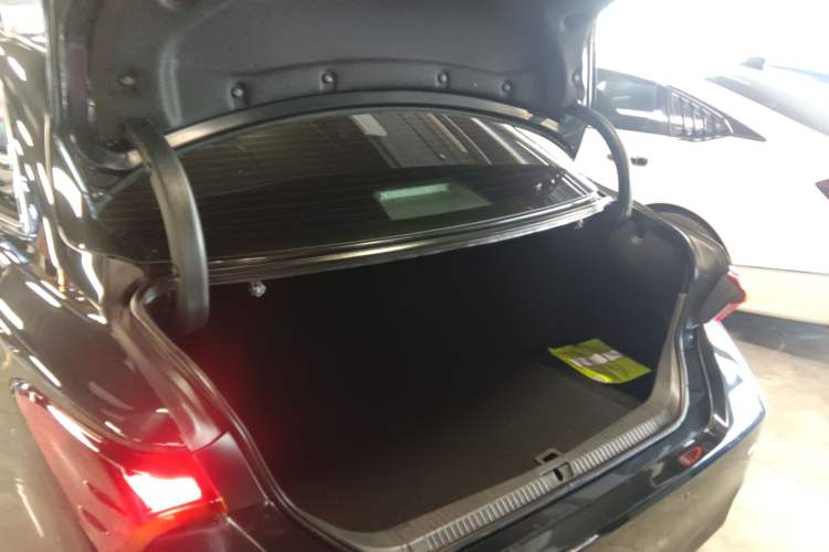 Used Toyota Avalon 2023 2.0L Luxury Edition
