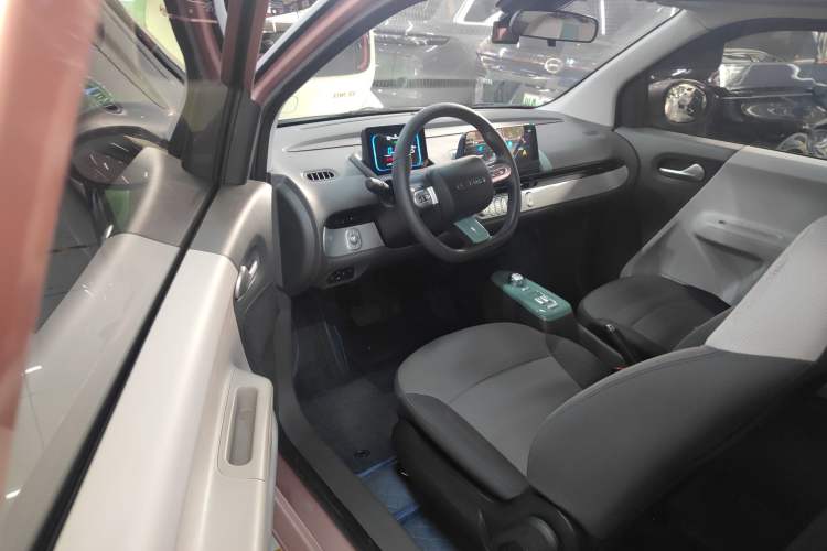 Used  Lumin 2023 301km Honey Dew Edition
