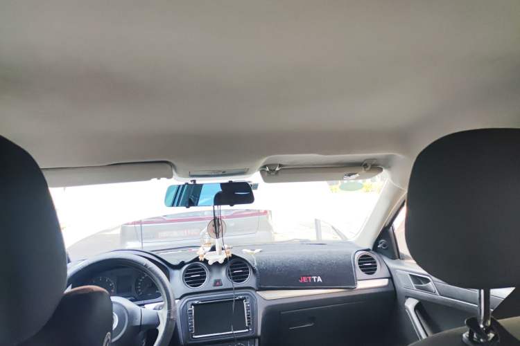 Used Volkswagen Jetta 2013 1.4L Manual Fashion Model