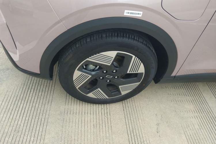 Used Bestune Yueyi 03 2025 565km Premium Edition
