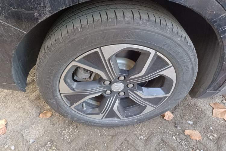 Used Hongqi E-QM5 2023 Base Travel Edition
