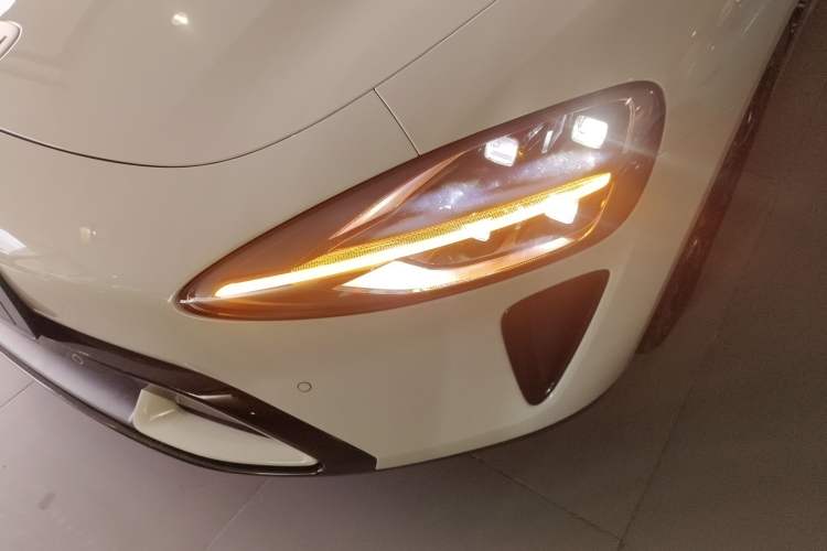 Used  SU7 2024 Rear-Drive Ultra-Long Range Advanced Pro-Level Intelligent Driving Version
