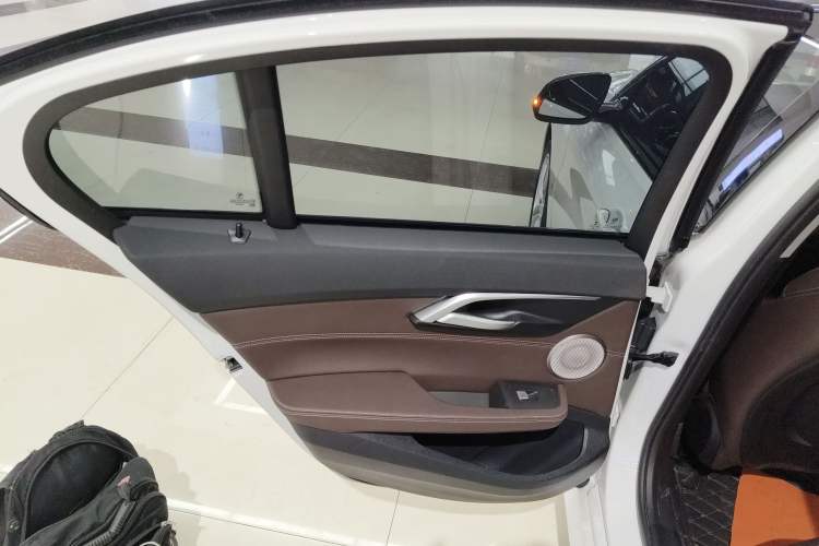 Used BMW 1 Series 2023 120i M Sport Night Edition
