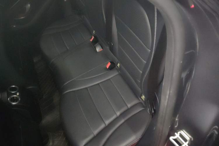 Used Mercedes-Benz GLC 2016 GLC 260 4MATIC Luxury Model
