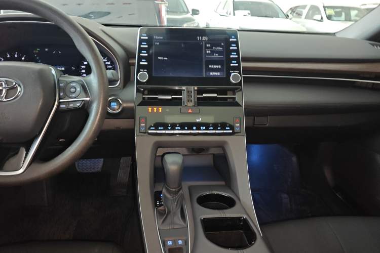 Used Toyota Avalon 2019 2.0L Ambition Edition China VI
