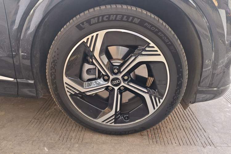 Used Audi Q4 e-tron 2023 40 e-tron Creation Edition Midnight