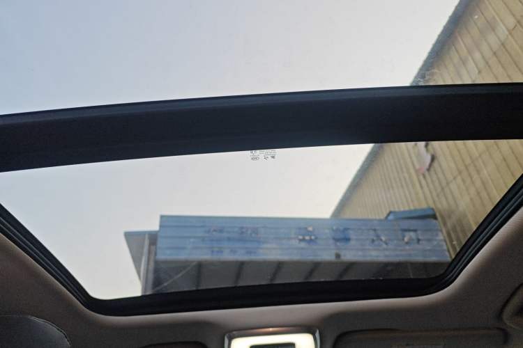 Used Hongqi H5 2023 2.0T Automatic Smart Connect Flagship Edition
