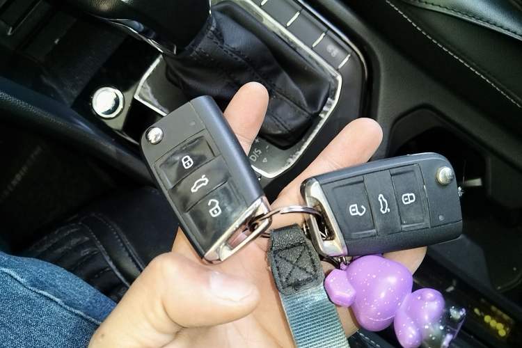 Used Volkswagen Tiguan L 2021 330TSI Automatic Two-Wheel Drive Smart Edition