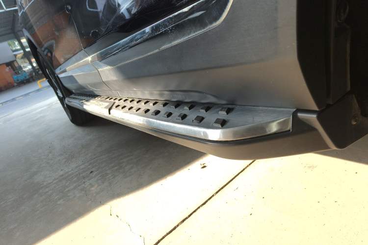 Used Dongfeng Aeolus AX7 2019 1.6T Automatic AI Navigation Model China V Standard