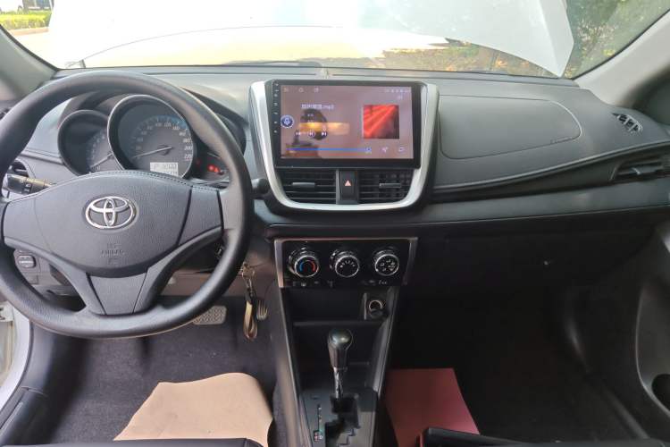 Used Toyota YARiS L 2016 Revised 1.5E CVT Charming Edition
