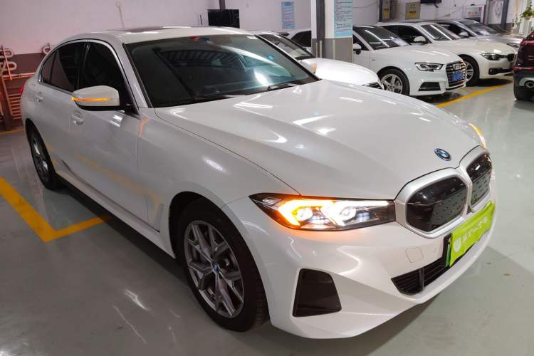 Used BMW i3 2024 eDrive 35 L
