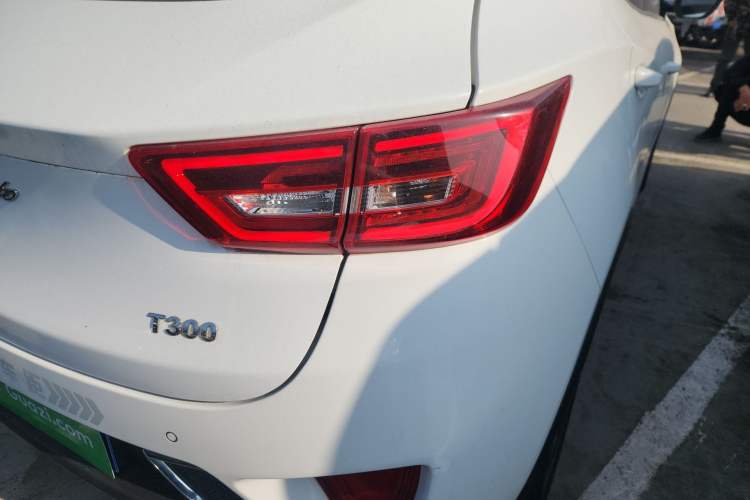 Used Zotye T300 2017 1.5T CVT Premium Edition
