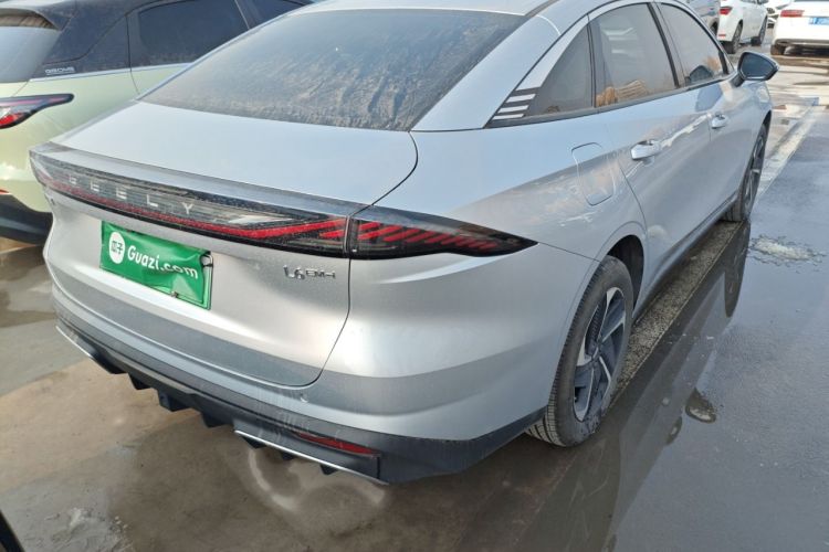 Used  L6 2025 EM-i 140km Starship Edition
