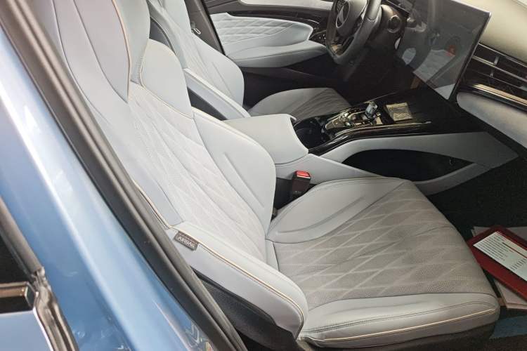 Used BYD Seal 2022 700 km Long-Range Rear-Wheel-Drive Version