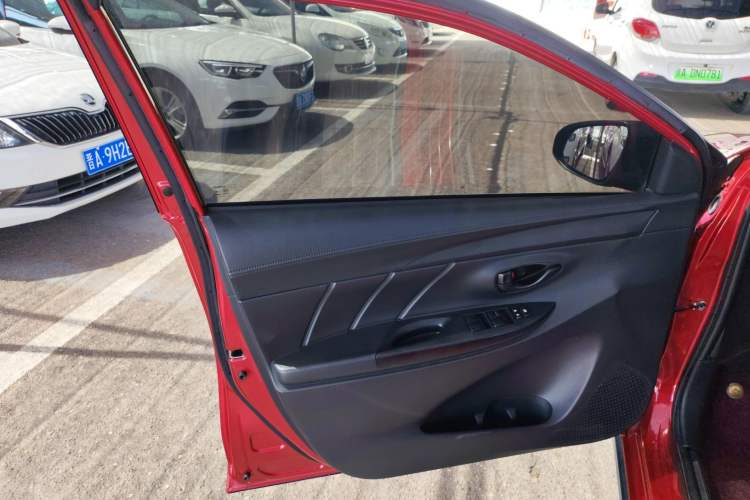 Used Toyota YARiS L 2021 X-Trail 1.5L CVT Leading Edition
