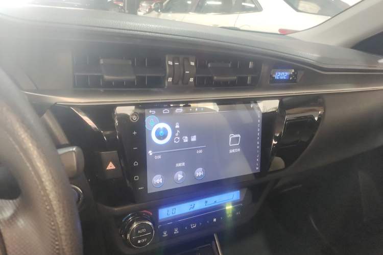 Used Toyota Levin 2017 Revised Dual-Engine 1.8H GS E-CVT Elite Sunroof Version China V Standard