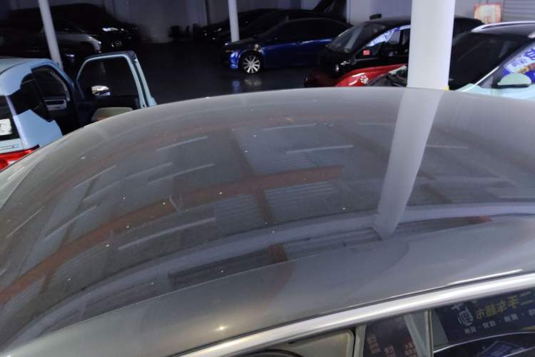 Used  R7 2023 Rear-Drive Screen King Edition
