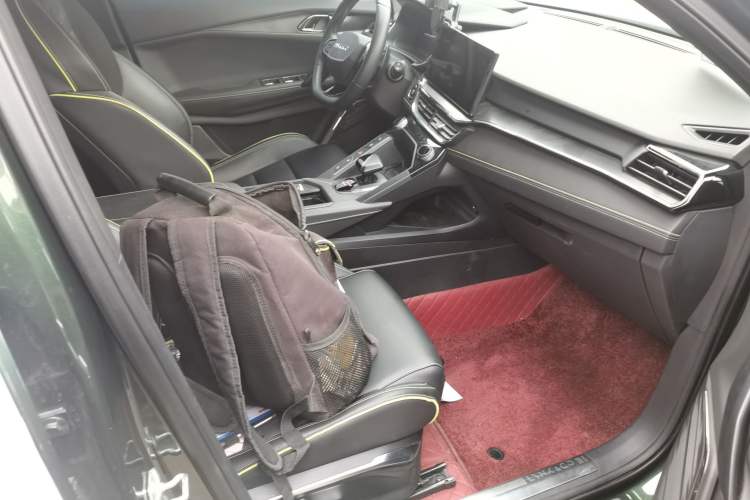 Used Lynk & Co 06 2023 Remix 1.5T Hero
