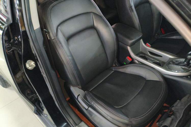 Used Kia Sportage R 2015 2.0L Automatic Two-Wheel Drive DLX Model