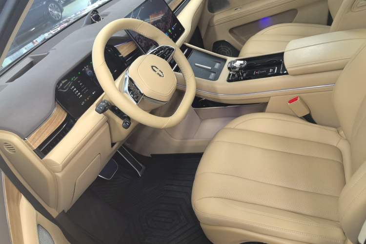 Used Hima AITO M7 2024 1.5T Intelligent Drive 4WD Ultra Version 5 Seats
