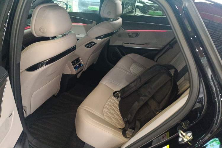 Used BYD Han 2025 EV Intelligent Driving Edition 701KM LiDAR Flagship Model
