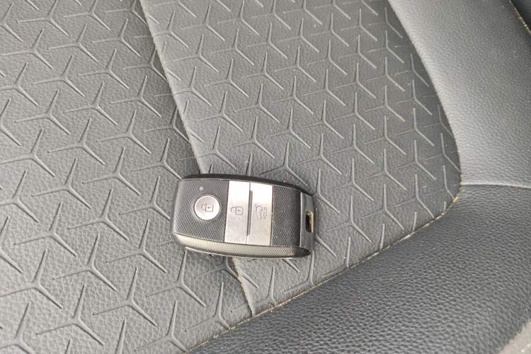 Used Kia kx1 Stonic 2019 1.4L Automatic Fun Edition China VI
