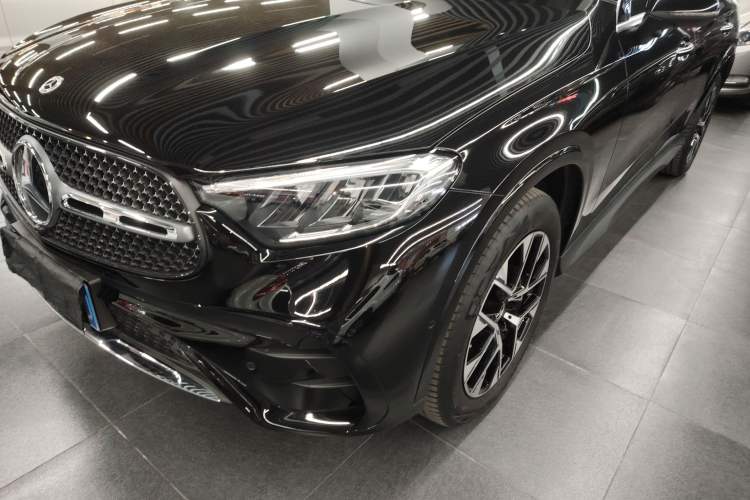 Used Mercedes-Benz GLC 2024 GLC 260 L 4MATIC Luxury Model 5 Seats
