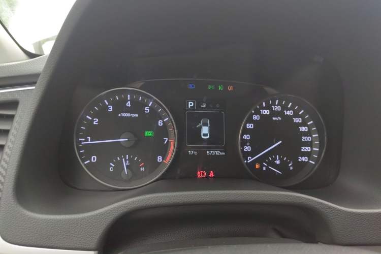 Used Hyundai Elantra 2016 1.6L Automatic ZhiXuan – Elite Version
