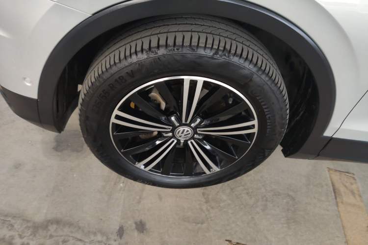 Used Volkswagen Tiguan L 2017 330TSI Automatic Two-Wheel Drive Flagship Edition
