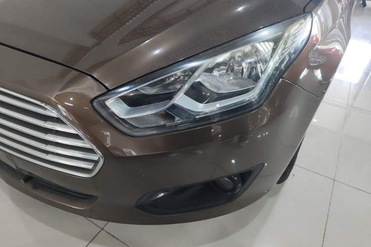 Used Ford Escort 2017 1.5L Manual Comfort Model
