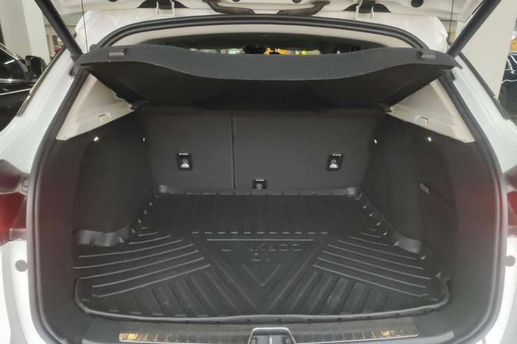 Used Lynk & Co 01 2017 2.0T Two-Wheel Drive Pro Edition
