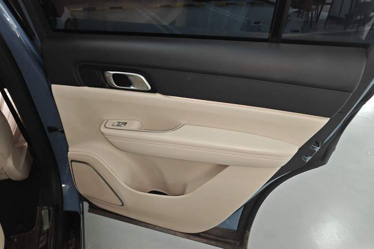 Used Li Auto ONE 2021 Extended-Range 6-Seater Version
