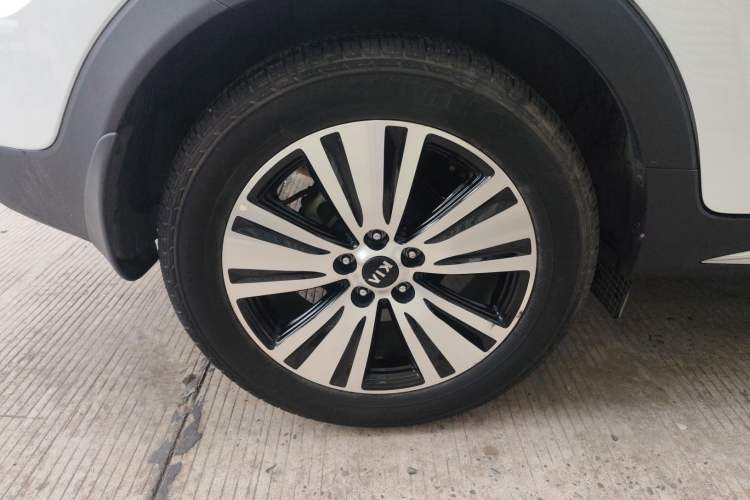 Used Kia Sportage R 2015 2.0L Automatic Two-Wheel Drive DLX Model
