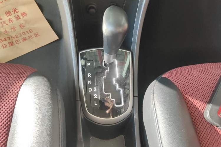 Used Hyundai Verna Ray 2014 1.4L Automatic GLX