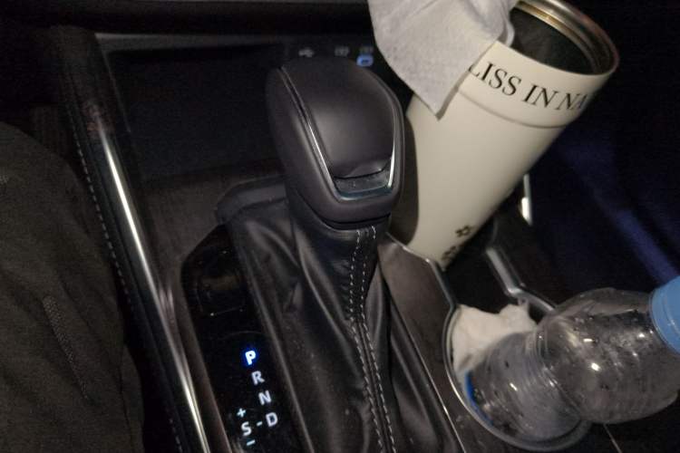 Used Toyota Crown Kluger 2024 2.5L HEV Four-Wheel Drive Premium Edition
