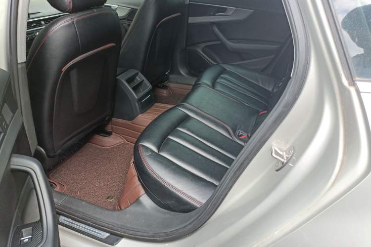 Used Audi A4L 2019 40 TFSI Ambition China VI
