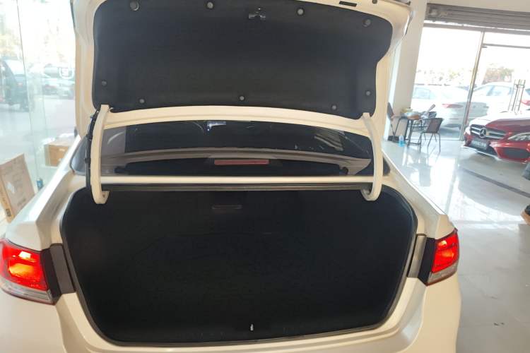 Used Kia K4 2014 1.8L Automatic GLS
