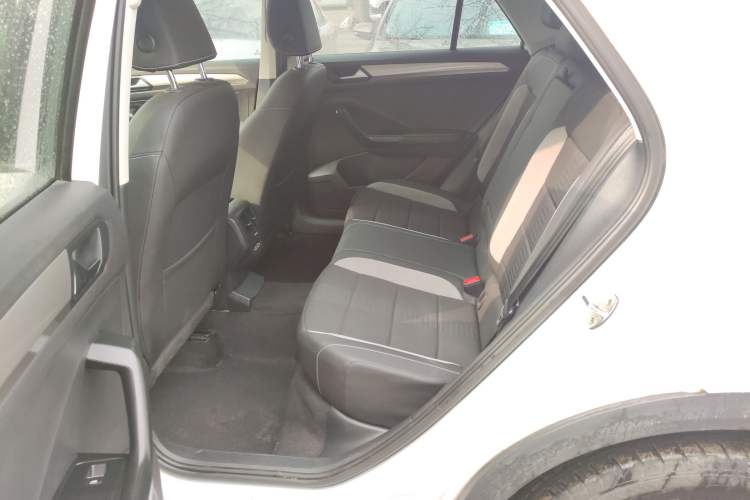 Used Volkswagen T-ROC 2019 230TSI DSG Two-Wheel-Drive Advanced Version China VI Standard