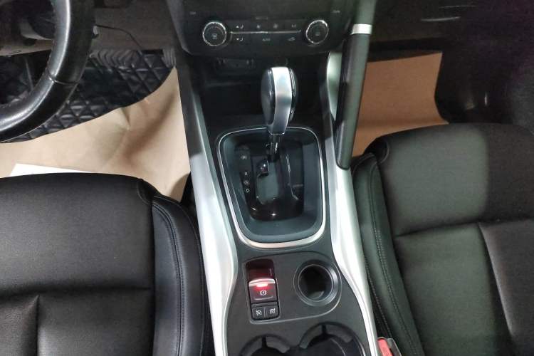 Used Renault Kadjar 2017 2.0L Two-Wheel-Drive Leading Edition