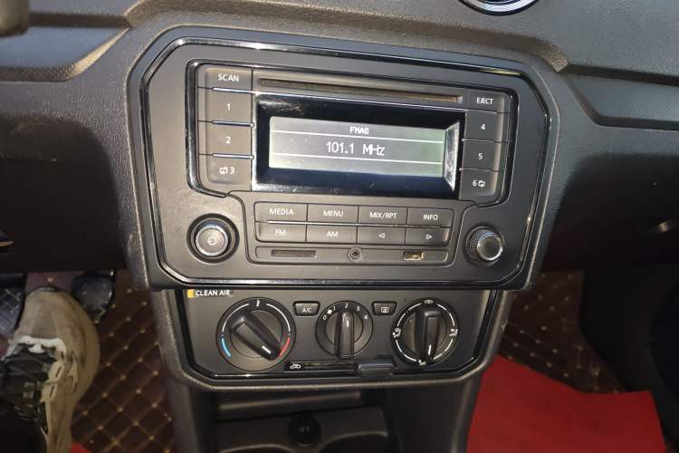 Used Volkswagen Jetta 2019 Dream Edition 1.5L Manual Fashion Version